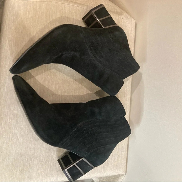 STEVE MADDEN  Sz 9.5 Bennet Suede Pointy Toe Cage Heel Ankle Booties - Picture 8 of 12